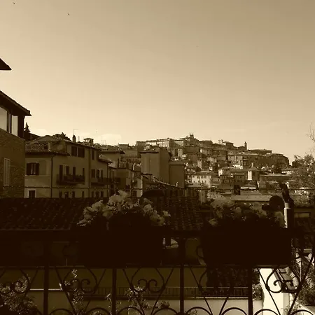 Via Piantarose, 12 Apartment *