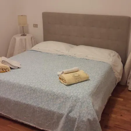 Apartamento Via Piantarose, 12 *